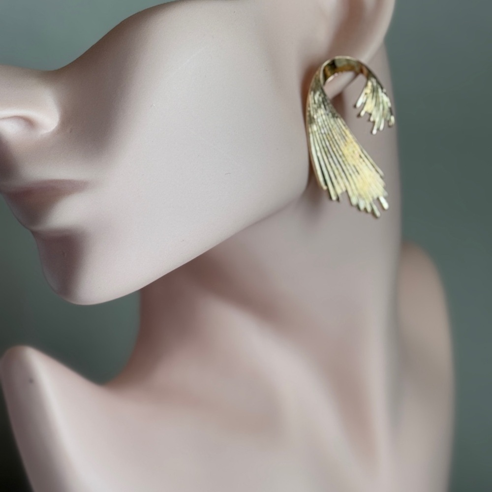 Elegant Gold Statement Earrings View 4